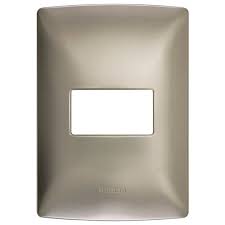 PLACA DE 1 MODULO DE RESINA CON CHASIS QZ4803M1ATC PERLA MX BTICINO