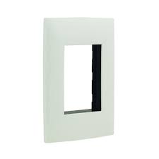 PLACA 3 MODULOS COLOR BLANCO LINEA CIEN LEVITON